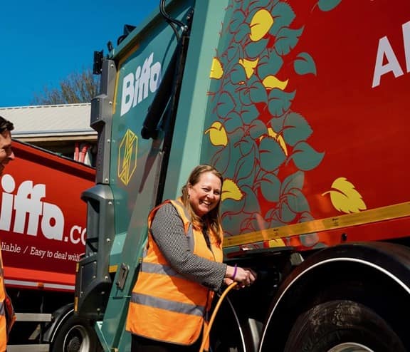 Biffa Lunaz clean truck